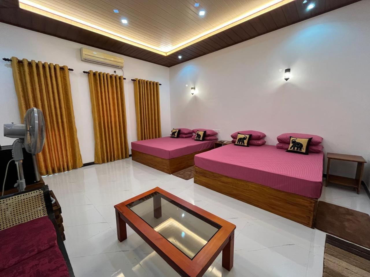 Hotel Gala Addara Dambulla Buitenkant foto